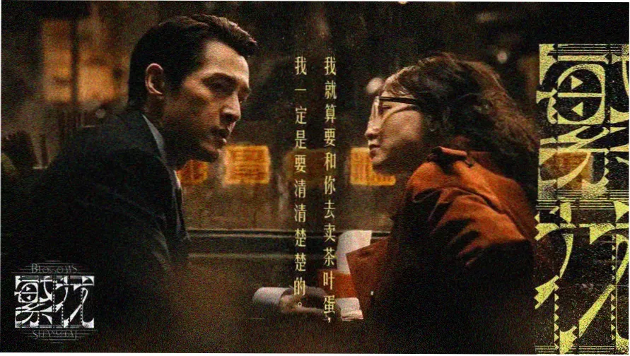 小小视频活动日历主视觉：航海图底纹与罗盘指针标出本月更新航次